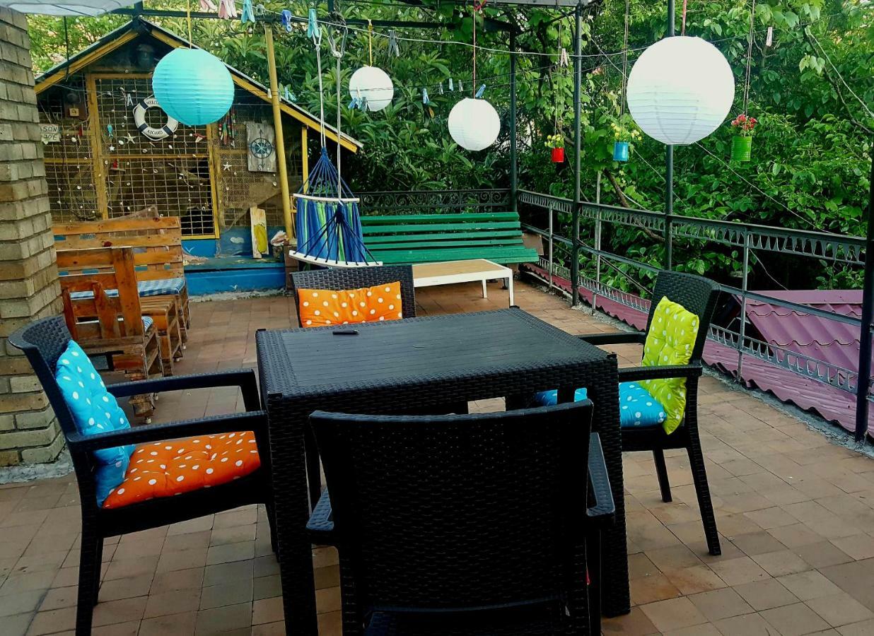Green House In Batumi Exterior photo